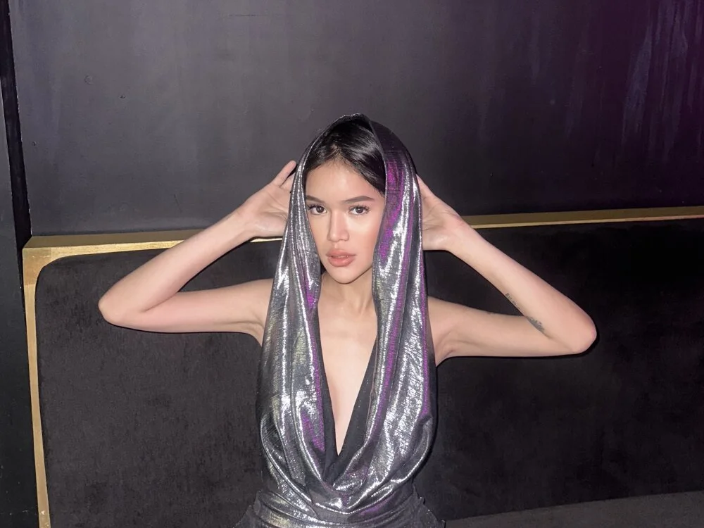 IvyOlivia Adlı Modelin Çevrimdışı XXX Sohbeti