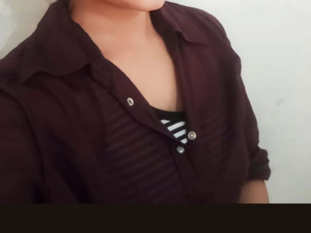 Kashmiri_Pari's Offline XXX Chat