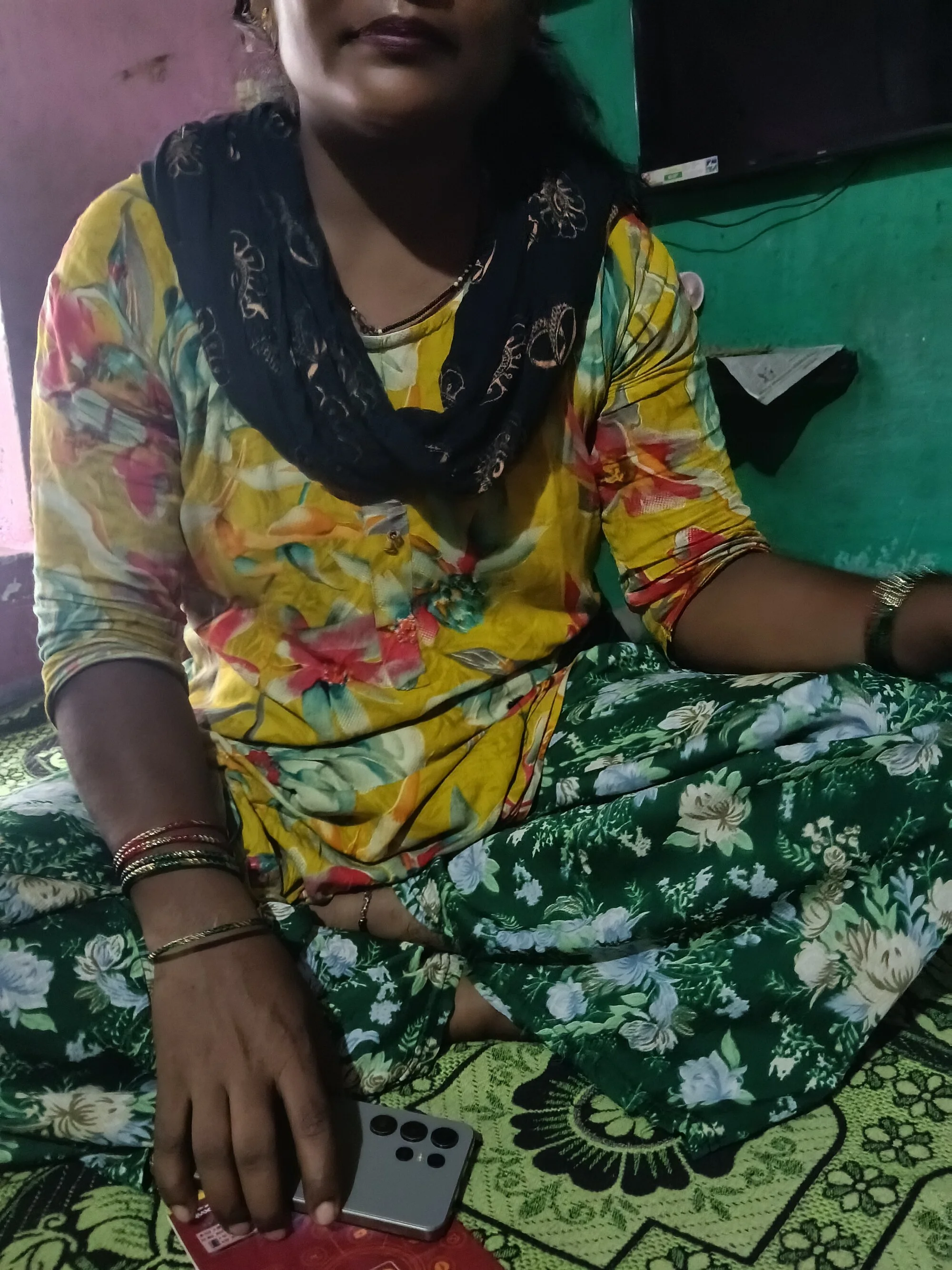 priyanka8877
