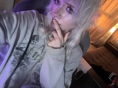 Mollycutiestar Female Ahegao Online Cam Chat