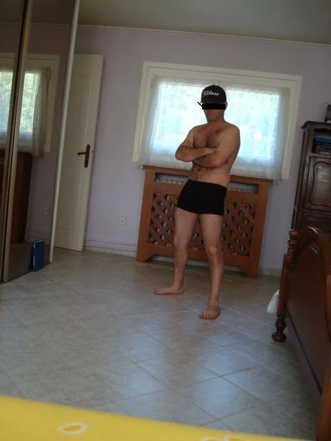 Dom-Eric Offline XXX Chat