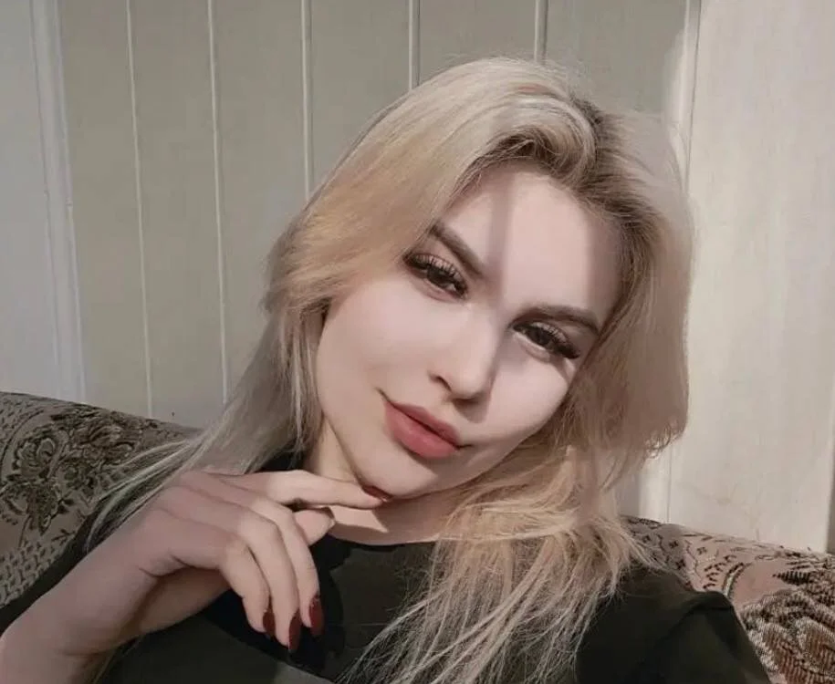 AngelDesiree's Offline Chat Room