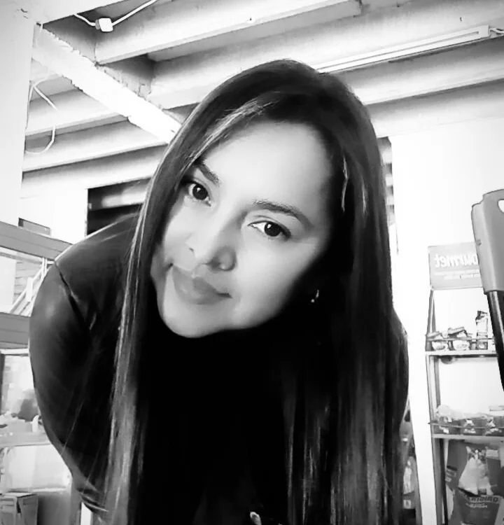 DANIELA-18_'s Offline XXX Chat