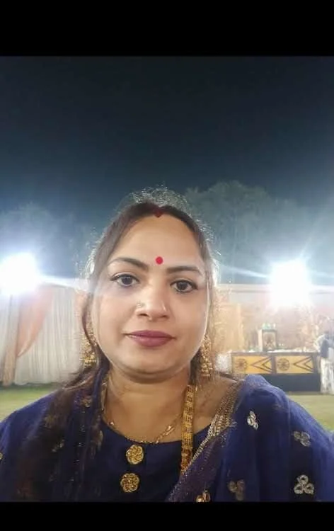 Hot_Juhi's Offline Chat Room