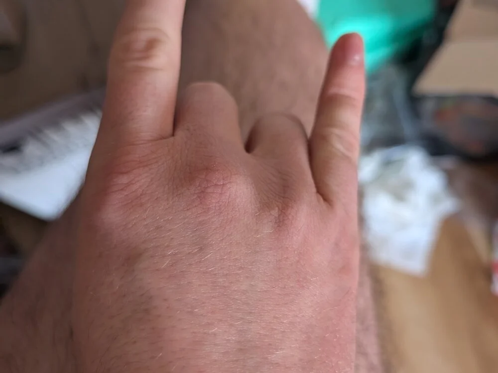 F_Bomb344's Offline XXX Chat