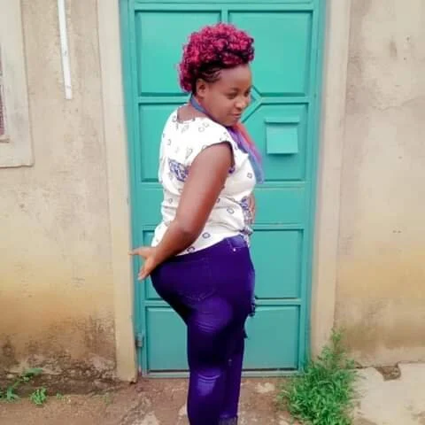 دردشة Hot_tildah الجنسية دون اتصال