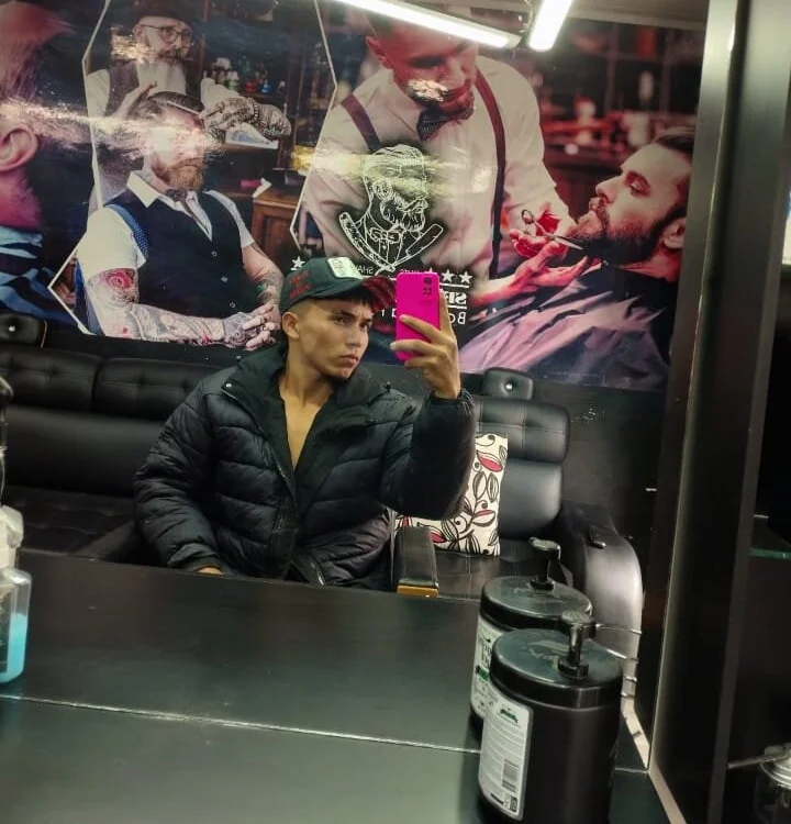 fuegolatino23 Chat XXX offline