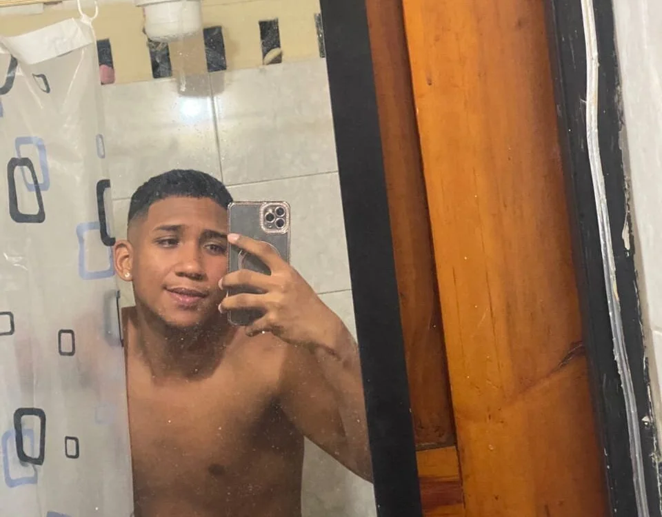 Chat XXX offline de DredgedPlatinum