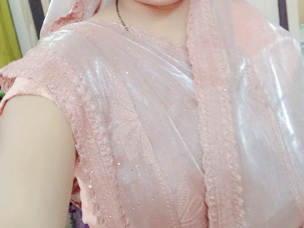 แชท XXX ออฟไลน์ของ Priya9774