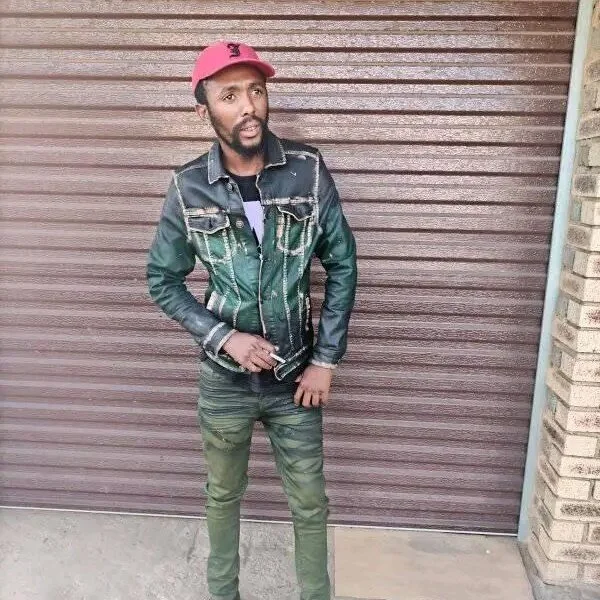 Georgebabo345のオフラインXXXチャット