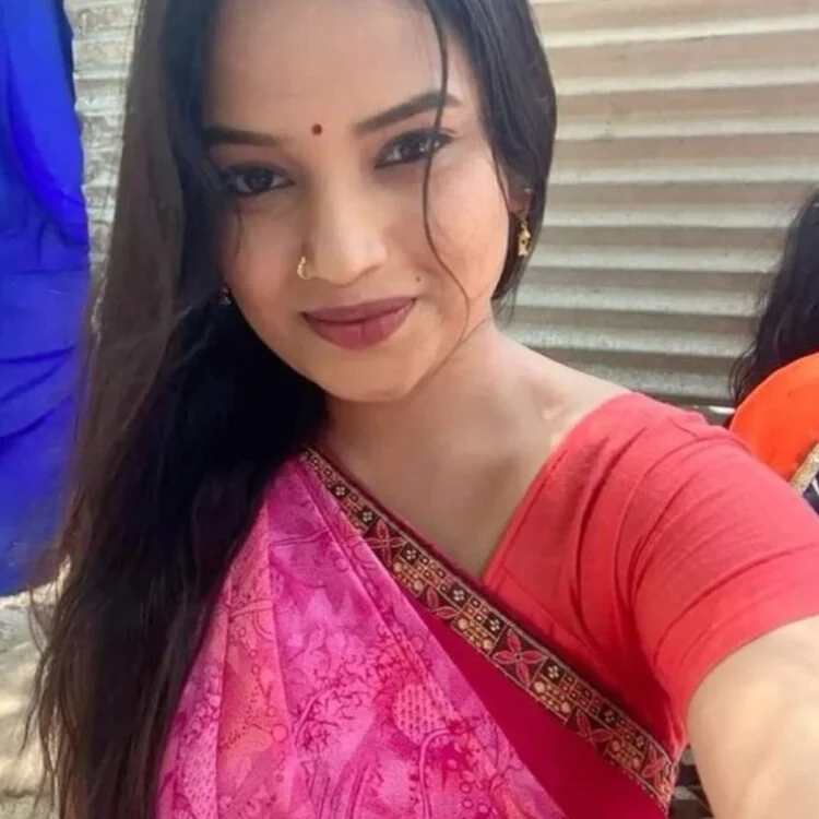 Sarmili_bhabi's most recent online preview