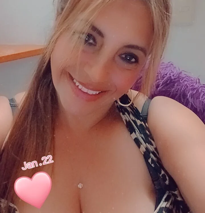 RossanaLionheart's Offline XXX Chat