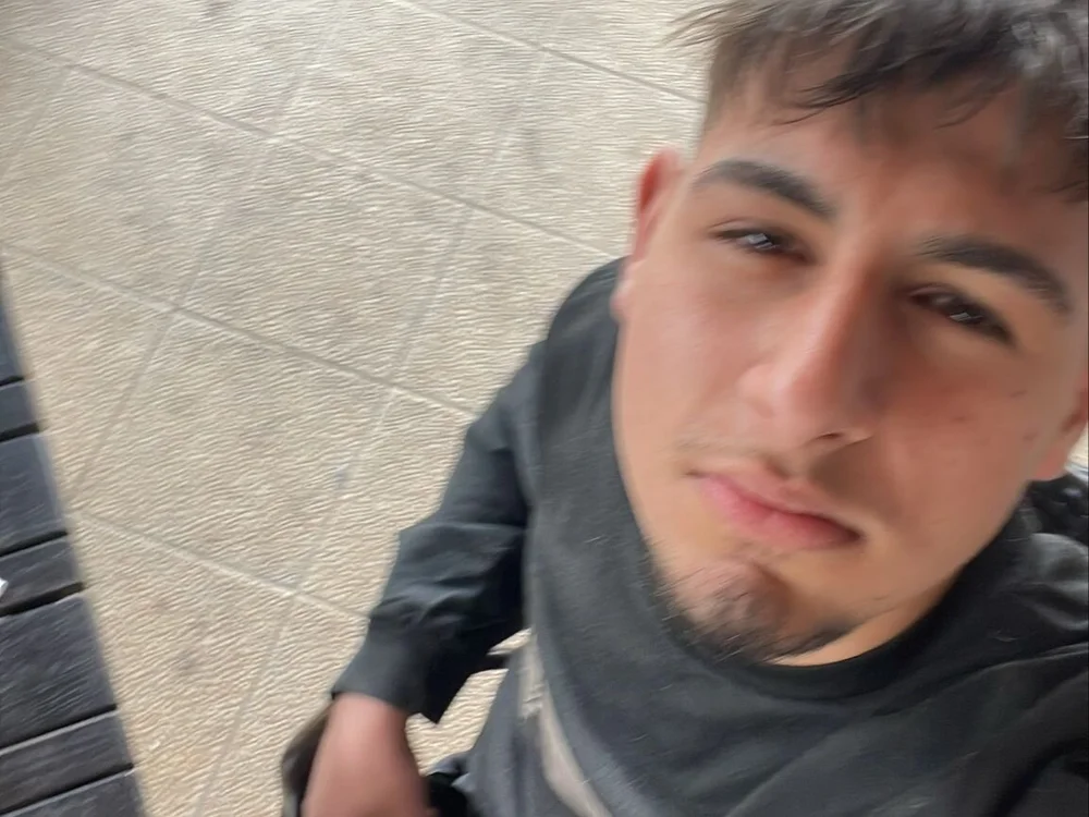 Alec1438 Offline XXX-chat