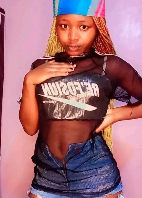 Deeloverxx's Offline XXX Chat