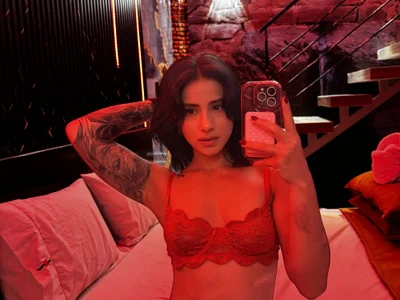 Ale_Lewis on StripChat