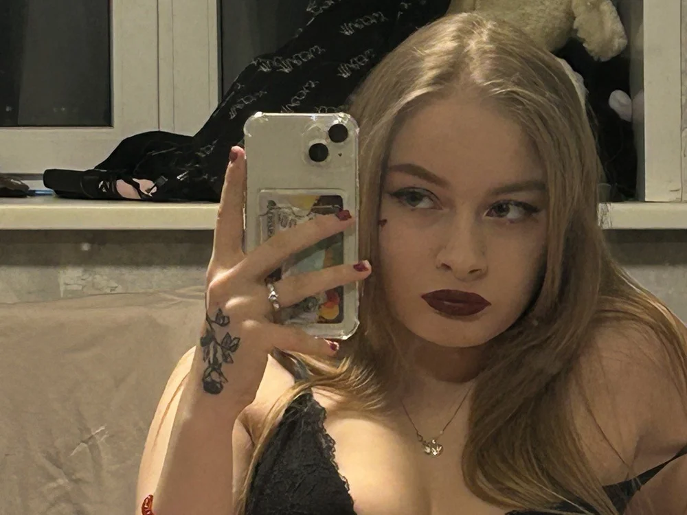 Gorgeous017's Offline XXX Chat