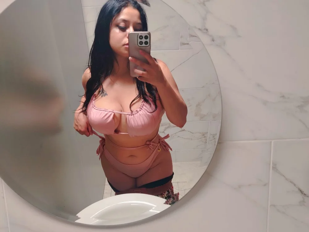 antonella_wayne_lr offline XXX-chat