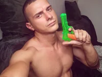 MasterLeo4you live cam profile - MySuperHot