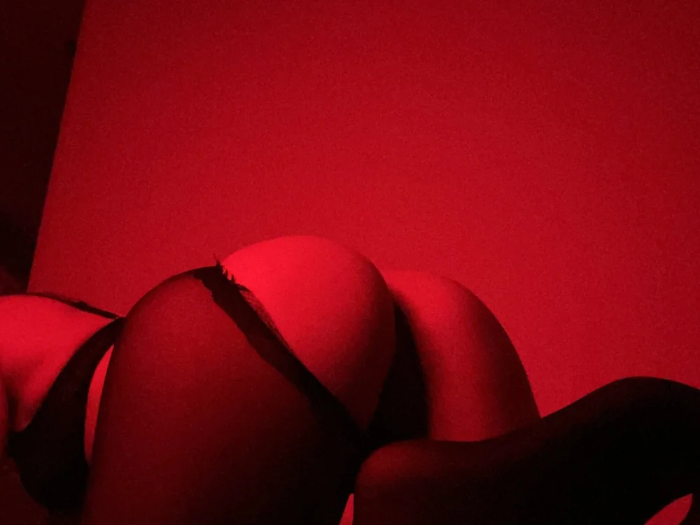 Alika_xxx's Offline XXX Chat
