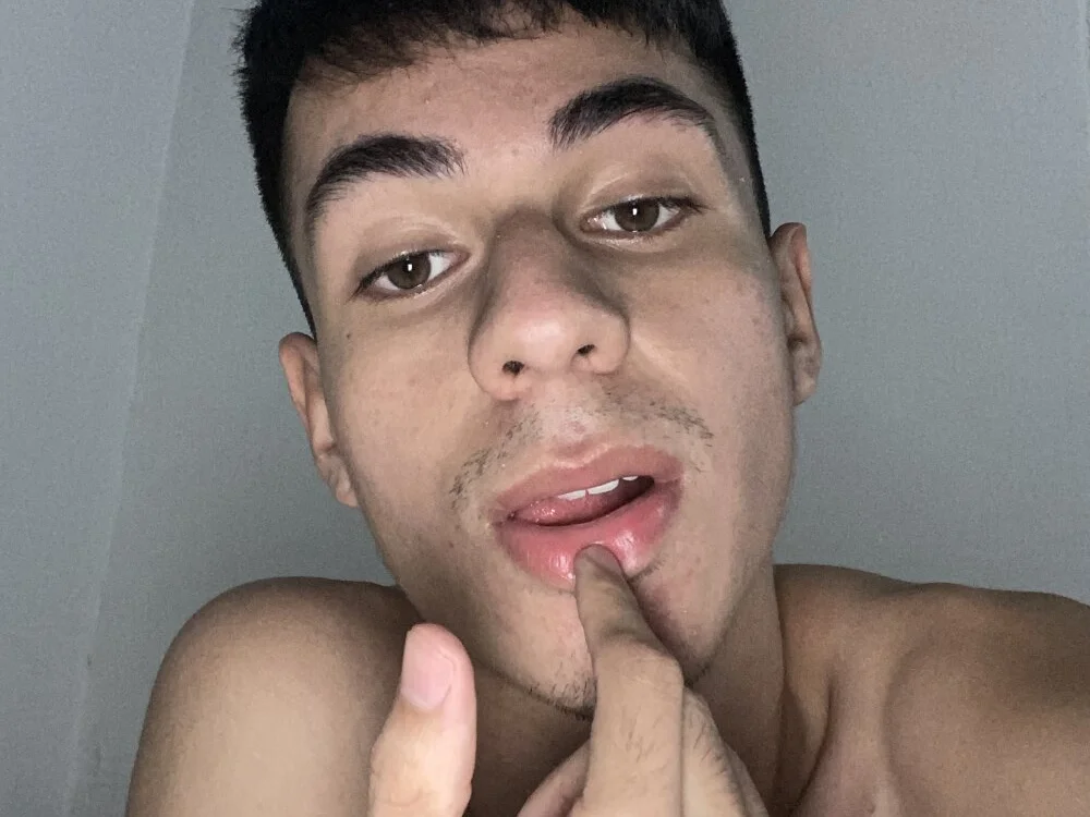 Johann_sex: συνομιλία ΧΧΧ εκτός σύνδεσης