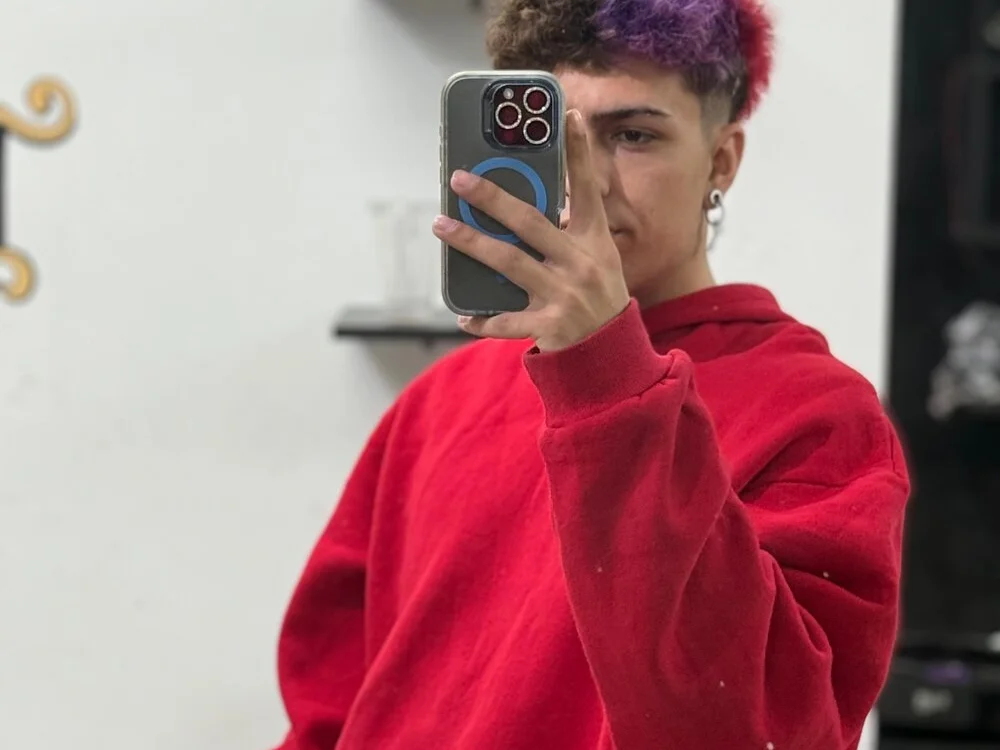 katto333's Offline XXX Chat