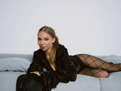 Justacuddlie1 - Girl 