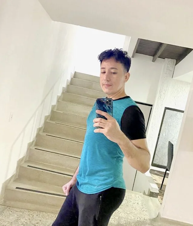 EthanAronBecker21x offline XXX-chat