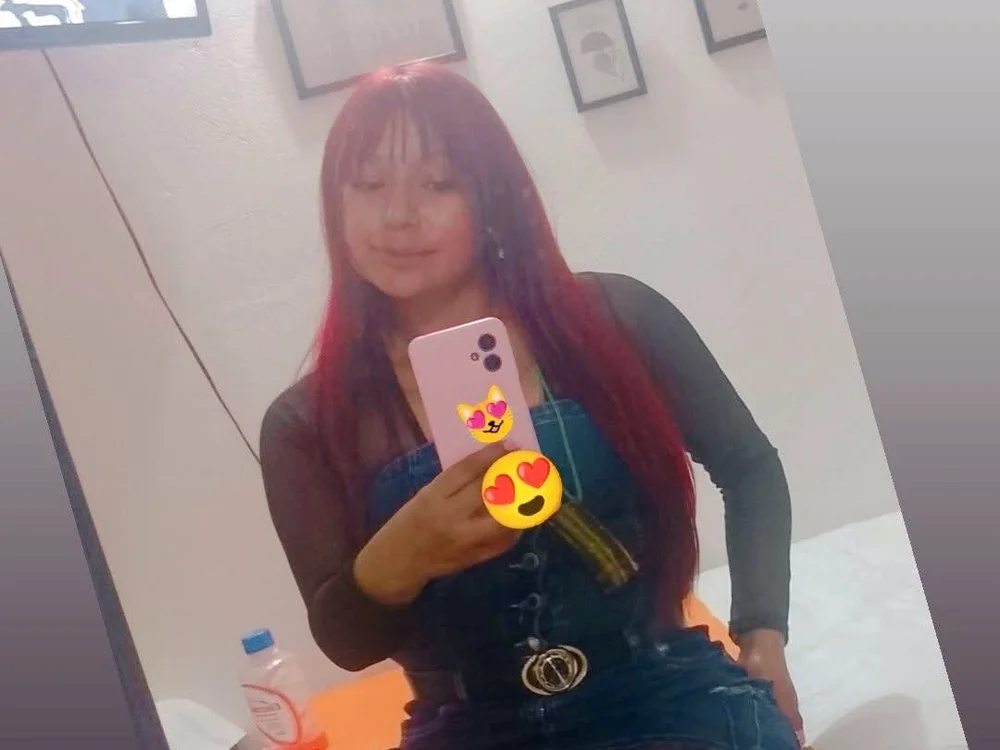 rojas_8535's Offline XXX Chat