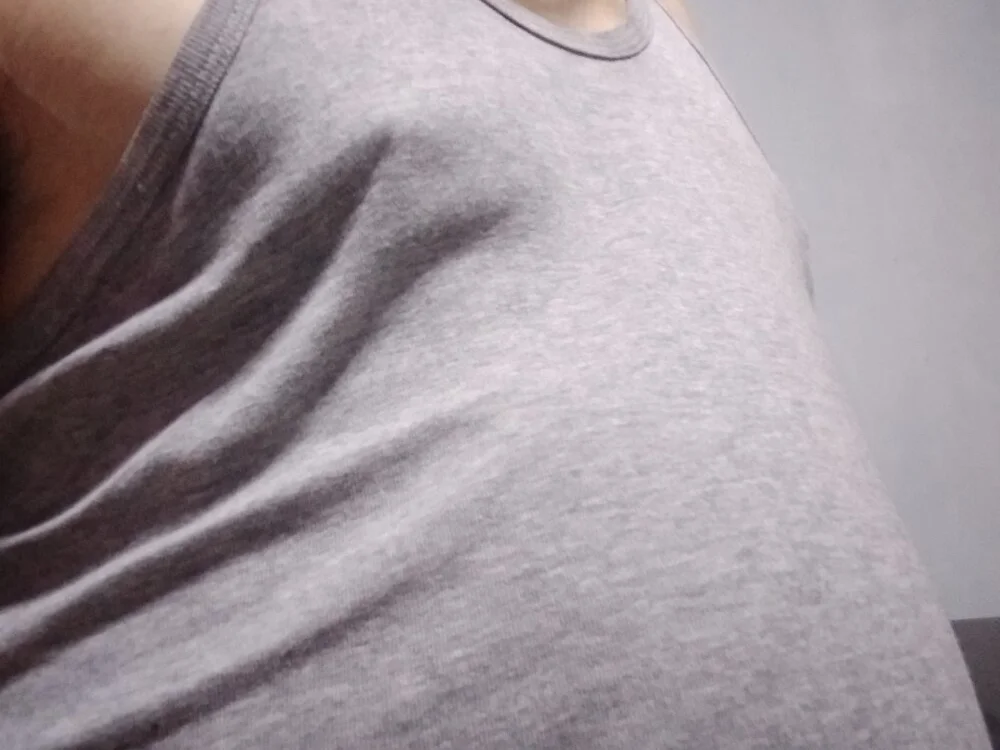 Lovehearts143 離線 XXX 聊天