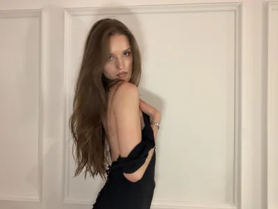 Lunaaluxe Female Petiteyoung Cam Sex