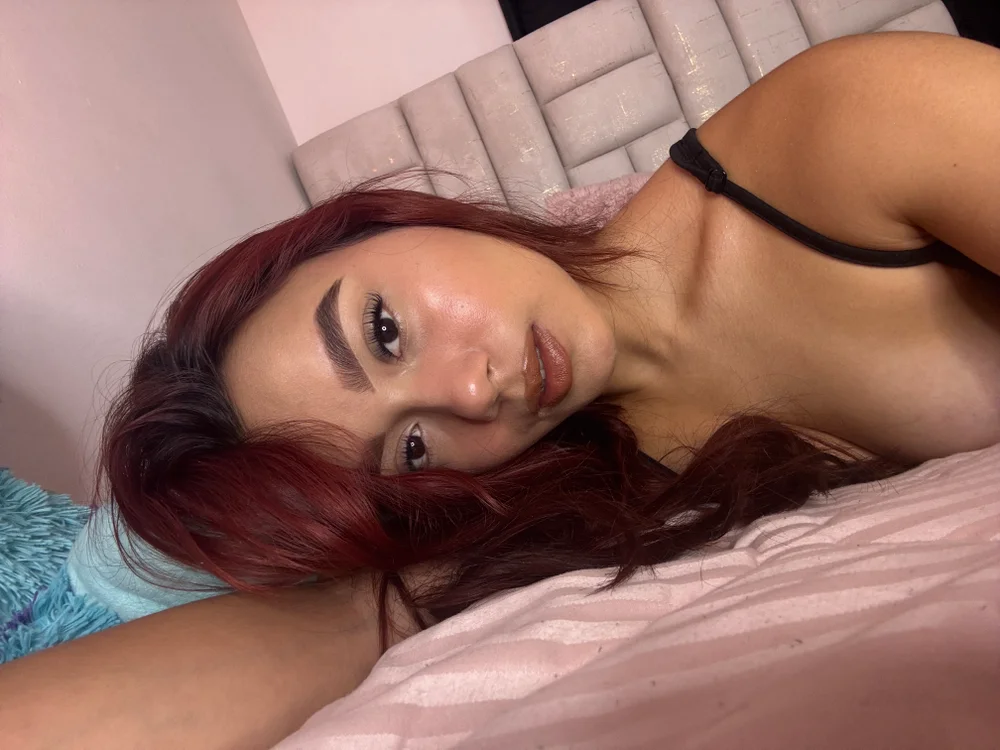 Its_Mish's Offline XXX Chat