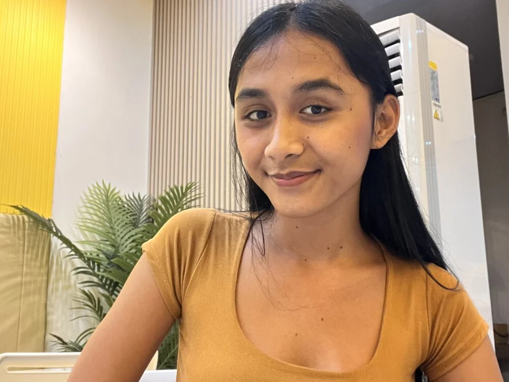 Ur_ts_morenaxx Chat XXX Ngoại tuyến