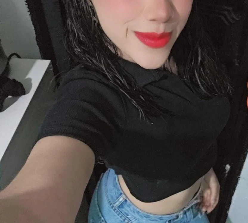 Chat XXX offline de Lunessa_Monroe