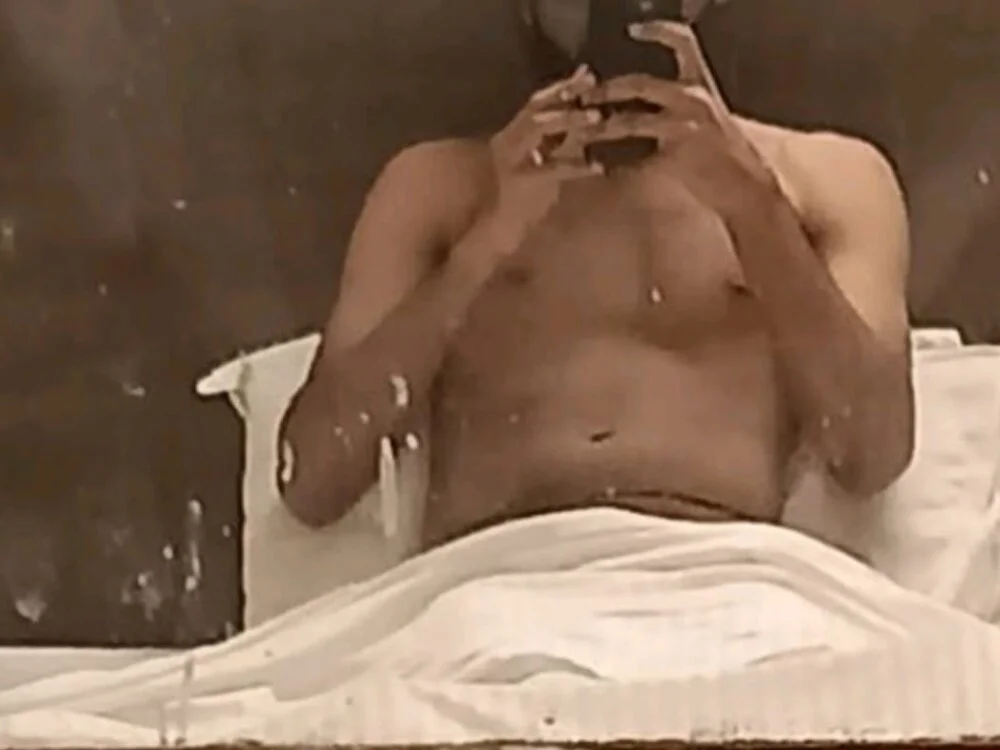 Madhu08fm: офлайн-секс-чат