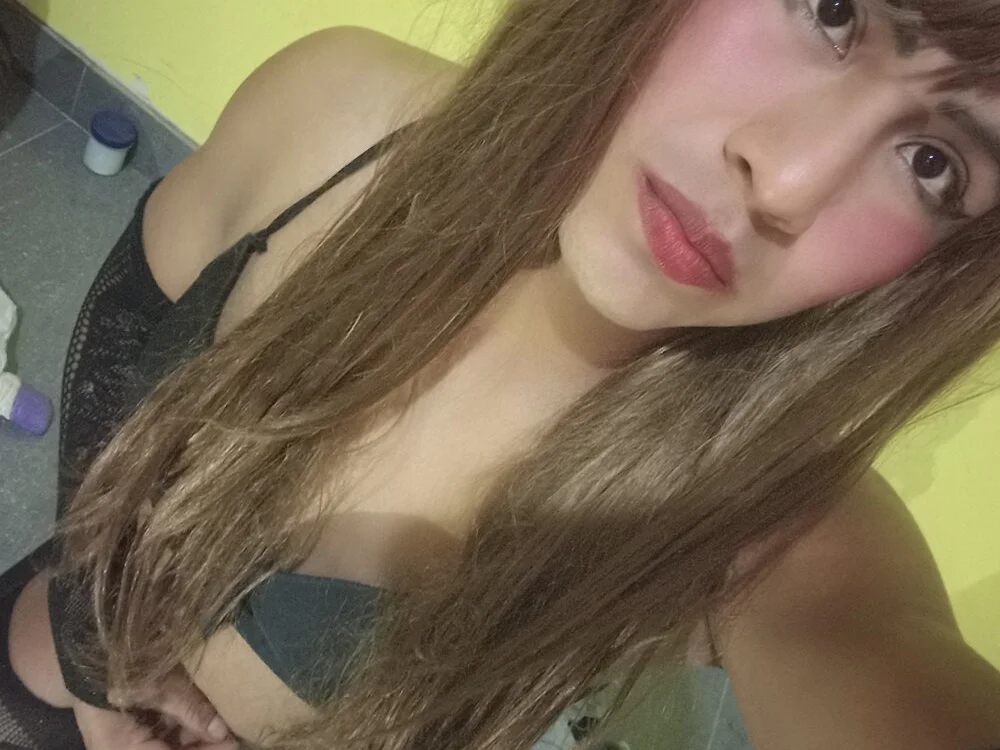 Canelasexo82 離線 XXX 聊天