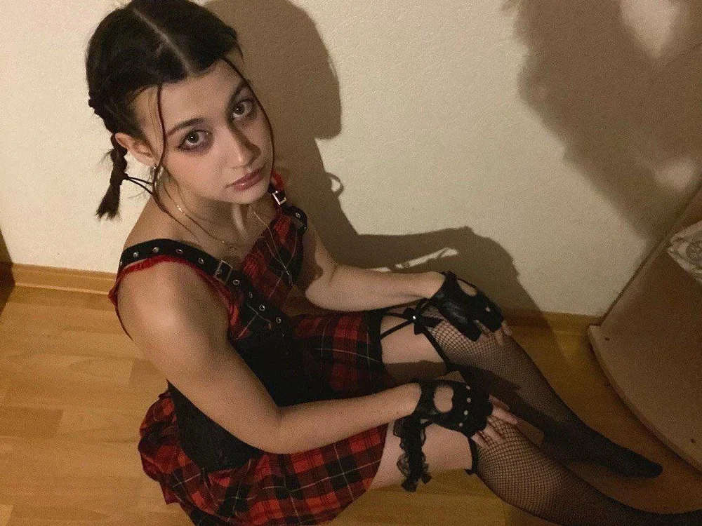 Ariella_Ways offline chatrum