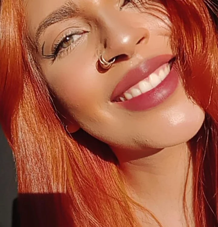Debora_Dora's Offline Chat Room