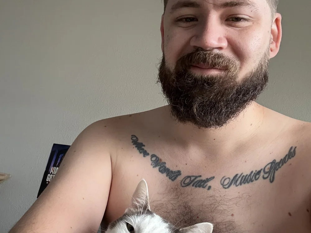 moostacheride's Offline Chat Room