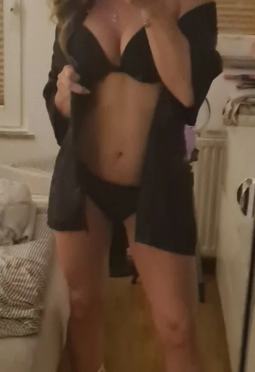 mysteriousgirlalexa's Offline XXX Chat