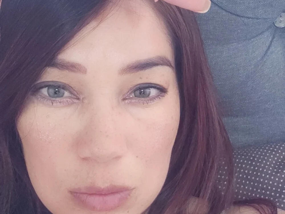 Miiaa_wallace's Offline XXX Chat