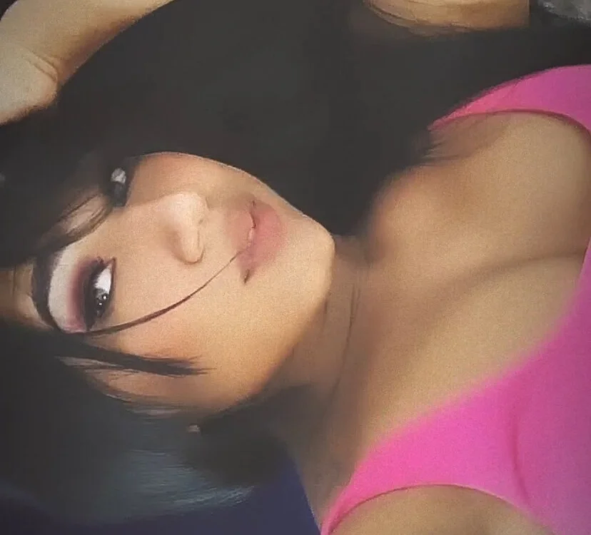 emilyrouss19's Offline XXX Chat