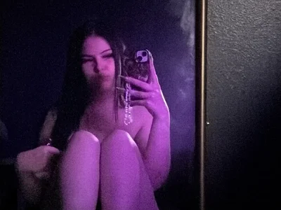 LaceyWhitexo - Girl 