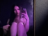 LaceyWhitexo's Live XXX Chat