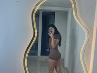 Isis_grey_r's webcam live show