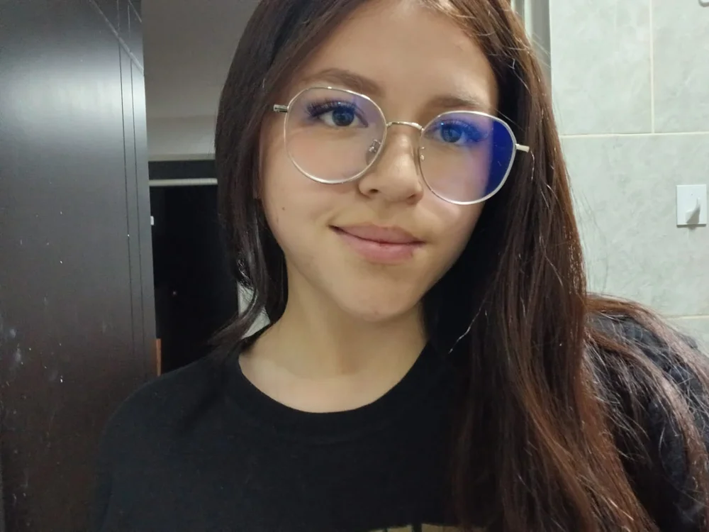 Becky_T18 offline chatrum