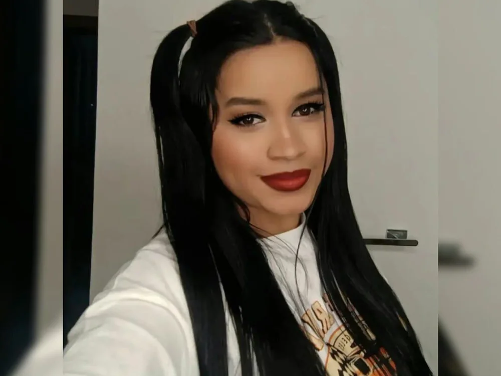 ruby_latina22's Offline Chat Room