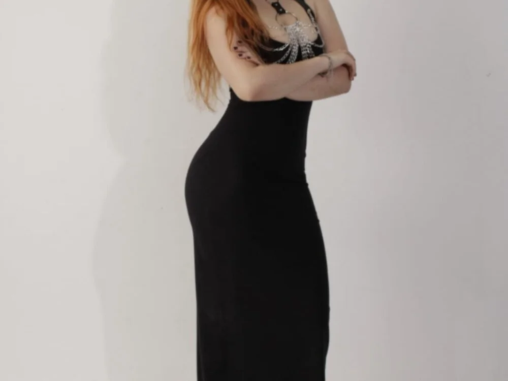 Classy__Carrie 離線 XXX 聊天