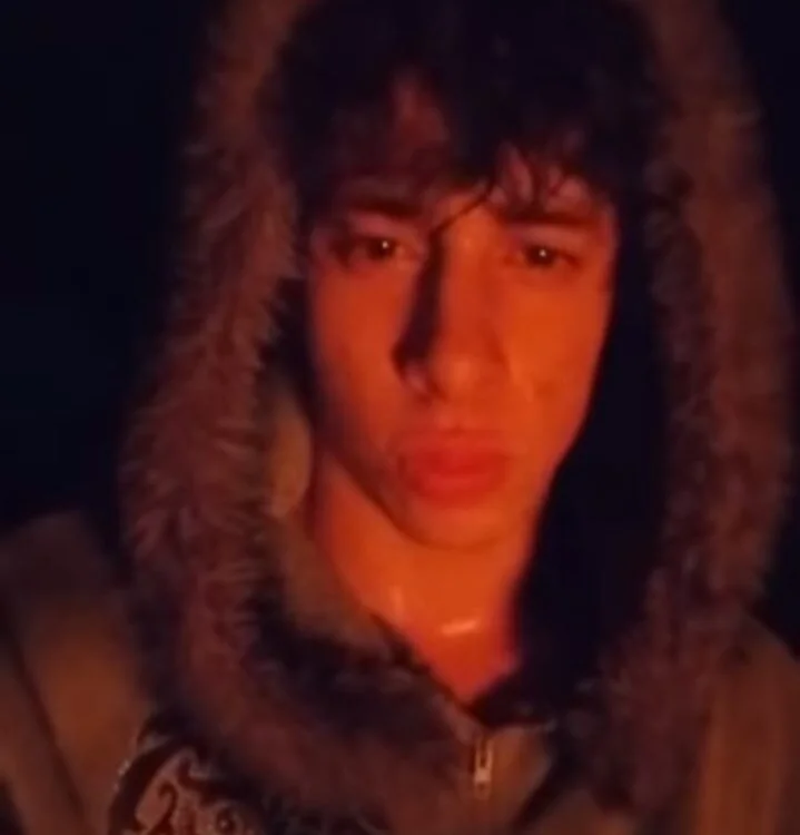 Chris_Evanss' Offline XXX Chat