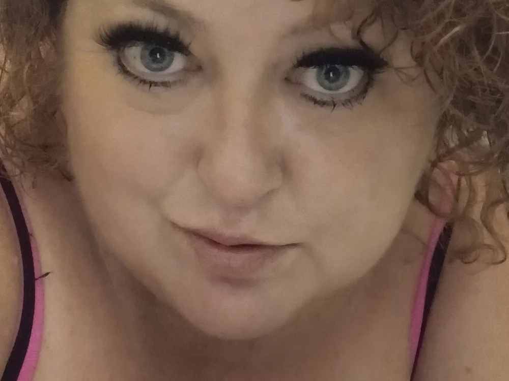 RoXXXieTheOne offline chatrum