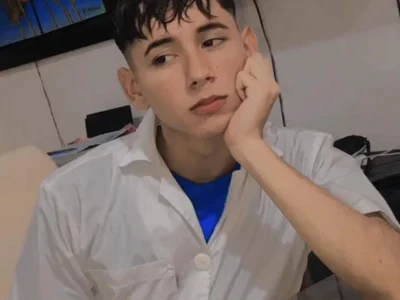Dillom420 Male Outdoor Online Webcam Porn